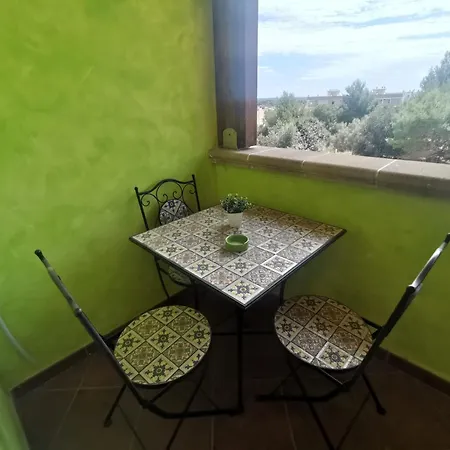 Queen's Luxurious House