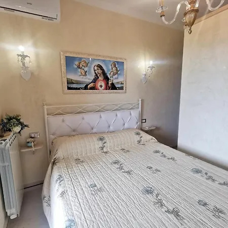 Queen's Luxurious House Галлиполи