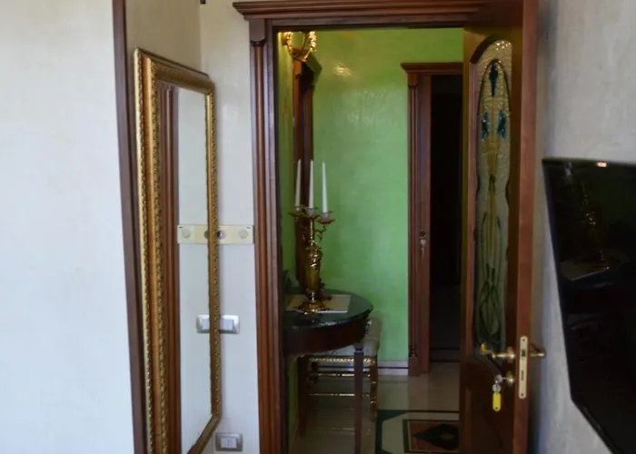 Bed & Breakfast Queen's Luxurious House