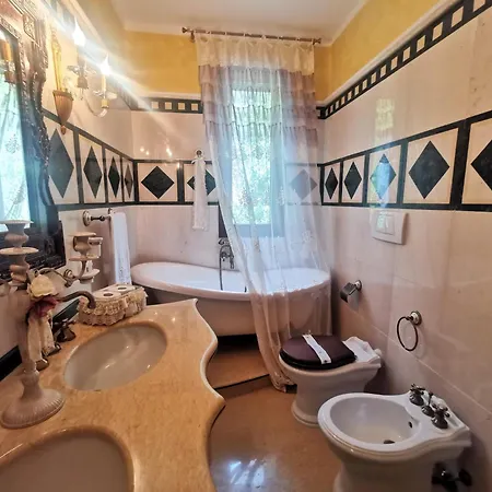 فندق مبيت وإفطار Queen's Luxurious House 3*