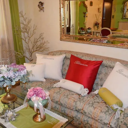 Queen's Luxurious House 住宿加早餐酒店 3*