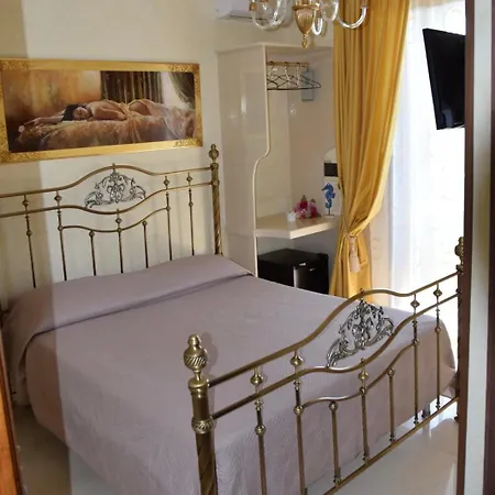 Queen's Luxurious House Couette-café Gallipoli