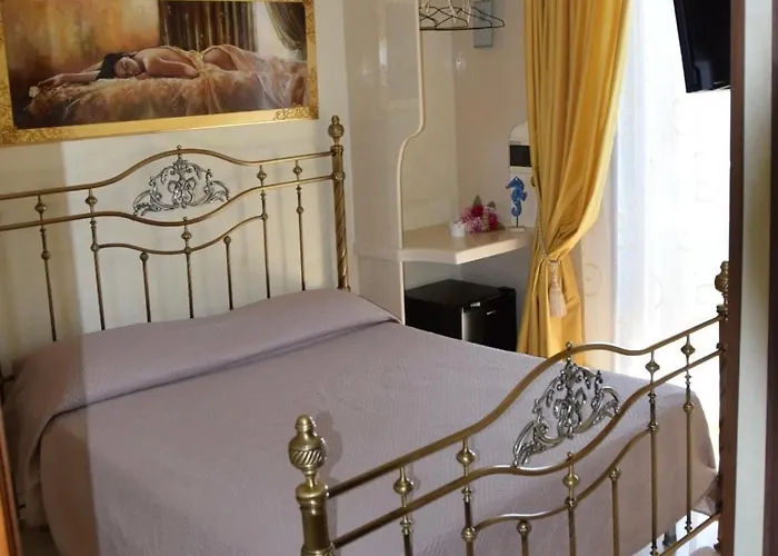 Queen's Luxurious House 住宿加早餐酒店 加利波利